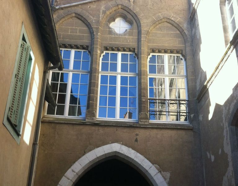 Le porche avant ravalement